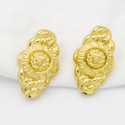 China FASHIONABLE Design Lion Head Pattern Gold Plated Floral Summer Halloween Earrings Ladies Engagement Gifts for sale