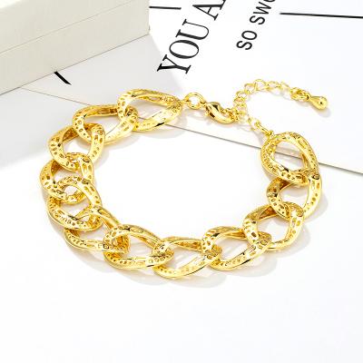 China Good Selling CLASSIC Accessories For Dubai Women Gold Plated Jewelry Set Necklace Bracelet Earring Set for sale