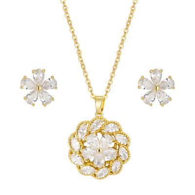 China TRENDY Jewelry Set Bright 18K 24K Gold Plated Rhinestone Brass Flower Pendant Necklace For Women for sale