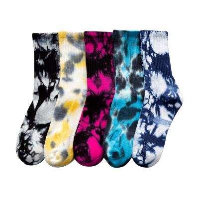 China 2021 Popular Vivid Manufacturer Hot Sale Hip Hops Skateboard Breathable Color Link Dye Sports Knocks Cotton Couples Soft Socks for sale