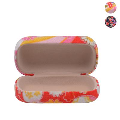 China Custom Material Cute Style Mini Jewelry Surface Designer Contact Lenses Pattern Case With Spring Closure for sale