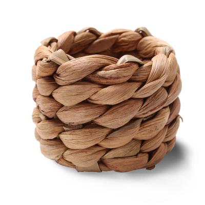 China Viable Napkin Ring Natural Straw Water Hyacinth Napkin Holder Wedding Handmade Home Decor Rattan Ring Tableware Fashion Accessories for sale