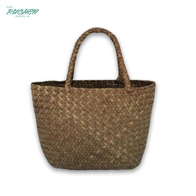 China 100% New Products Eco-friendly Flower Straw Sea Grass Ladies Beach Handbags Rattan Woven Baskets Tote Bags Summer For Women Shoulder Bag for sale