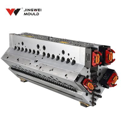 China Various Steel Multi-Layers Co-Extrusion Dies Extrusion Molding Plant for sale