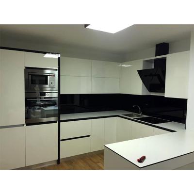 China High Gloss And Good Quality Eco - Friendly Wooden Kitchen Cabinets Customize Kitchen Furniture for sale