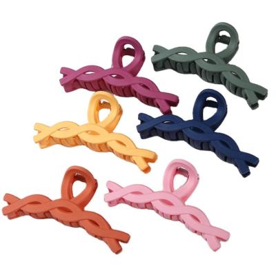 China 2021 Fashion Beautiful Fashion Hair Accessories Colorful Twist Hair Claw Clip For Woman Girl for sale