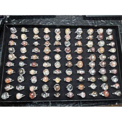 China Wholesale Natural Color Ghost Quartz Garden Stones Healing Crystals China Gemstone Ghost Ring for sale