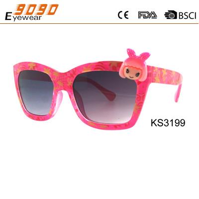 China Cute Girl's Sunglasses, Plastic Frame with cute little girl  , Polycarbonate Lenses for sale