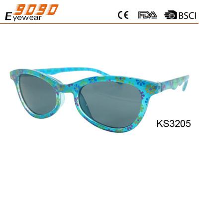 China Hot sale style of kids sunglasses , plastic bule frame with cute pattern,suitable for girls for sale