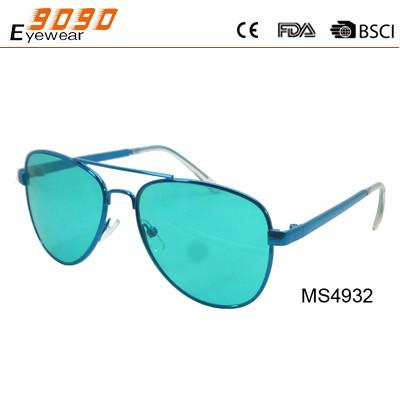 China Sunglasses with metal frame, new fashionable designer style, UV 400 Protection Lens for sale