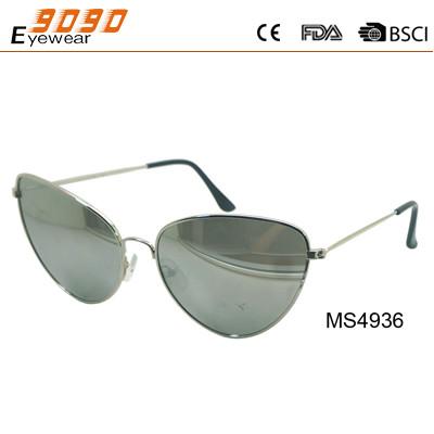 China New fashion sunglasses,made of metal with Triangle shape,suitable for men and women for sale