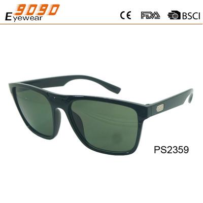 China Gafas de sol de moda del rectángulo, hechas de bastidor plástico, convenientes para los hombres y las mujeres en venta