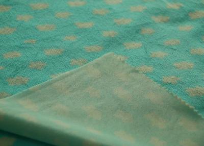 Chine Adaptez le tissu aux besoins du client mou de Minky de couleur multifonctionnel pour le pyjama à vendre