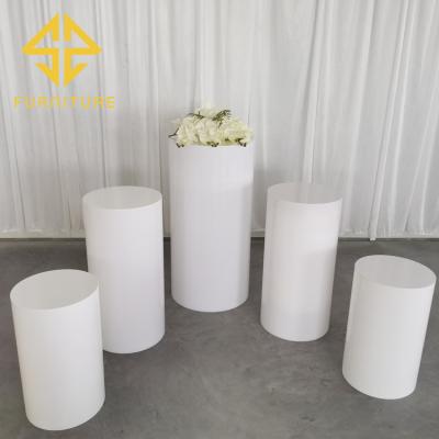 China Modern Furniture Birthday Party Cake Tables Set PVC Round Pedestals For Wedding Events Decoration for sale