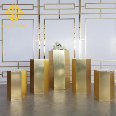 China 2023 modern furniture pvc wedding cake table flower stand backdrop for wedding event decoration centerpieces for sale