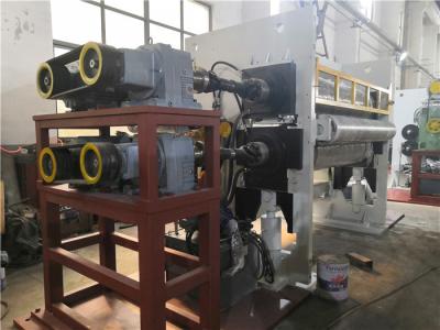 China Peripheral Holes 1600mm Embossing Calender Machine for sale