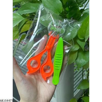 China HOT ABS PLASTIC AMAZON insect scissors cut with tweezers insect for outdoor science exploration science experiment for sale