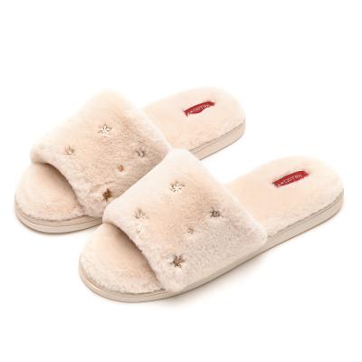 China Cushioning Comfortable Outdoor Open Toe Flat Fluffy Faux Fur Fashion Shaggy Indoor Slippers for Women Christmas for sale