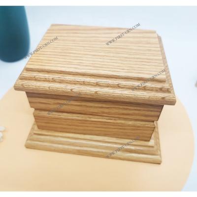 China OEM Stocked Customized Wooden Urns For Pets Wooden Boxes For Cremated Remains for sale