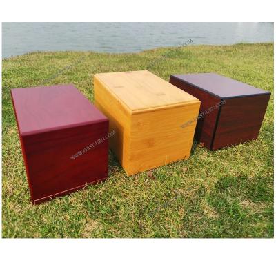 China Handcrafted Wooden Urns Stocked Solid Pet Urns For Sale Ash Boxes Wood Wooden Urn For Dog for sale