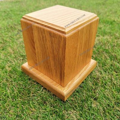 China Popular Handcrafted Solid Wooden Wooden Urns Stored Pet Urns For Cats Wooden Box Urns for sale