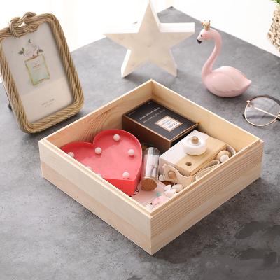 China Newell Round Cake Veneer Cheese and Wall Signs Advent Wine Ring Gift Unfinished Handmade Novelty Watch Opens Wooden Jewelry Box with Lid for sale