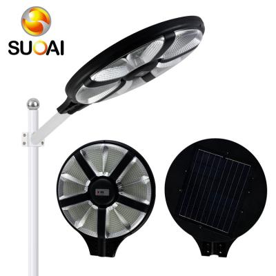 China Garden SUOAI Smd Premium Ip67 Waterproof Outdoor 450w With Pole For Yard Lamp Street Led Solar Garden Light for sale