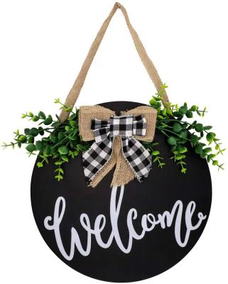 China Natural Wooden Front Door Wreath Farmhouse Welcome Hanger 3D Welcome Touch Sign for sale