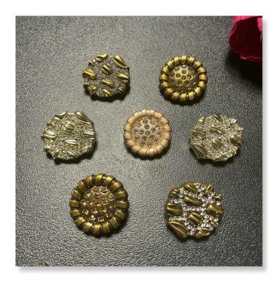 China Wholesale Customized High Quality Nickel Free Metal Alloy Rhinestone Fancy Men's Brass Sewing Buttons for sale