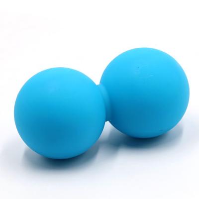 China Custom Logo Muscle Massage Roller Ball Natural Rubber Peanut Foot Roller Massager Balls Set for sale