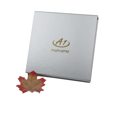 China Recyclable Wedding Eco - Friendly Collapsible Chocolate Gift Boxes With Stamping Logo for sale