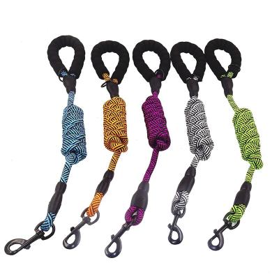 China OEM Padded Soft Padded Lead Thick Nylon Lead Handle Heavy Duty Pet Rope Dog Leash For Small Medium Large Dogs Puppy for sale