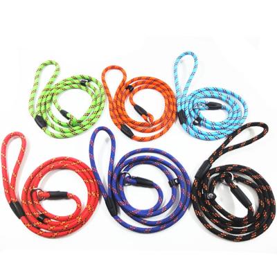 China Heavy Duty Dog Lead Detachable Lead Dog Leash Strong Slip Durable No Pull Dog Training Leash With Highly Reflective Wires for sale