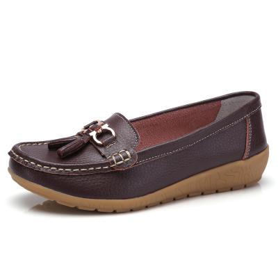 China Best Casual Show Flat Women's Leather Loafers Around Toe Moccasins Shoes Wild Driving Flats for sale