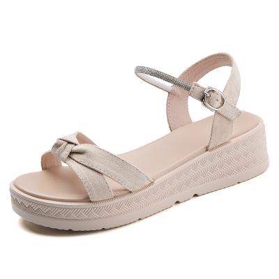 China 2021summer fashion trend flat sandals beach walking comfortably, breathable, leather strap, thick sole, wedge heel sandals for sale