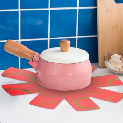 China Viable Wholesale Nonwoven Red Potholder Pot Mat Stand Place Mats for sale