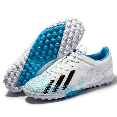 China 2022 Men's Rubber Long Spike Non-Slip Outdoor Grass Soccer Training Shoes Spike Football Boots High Quality for sale