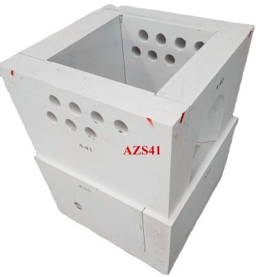 China Little CaO Content Glass Blocks for Cement Kilns and Super-Class Refractoriness in Outdoor for sale