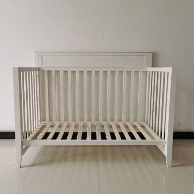 China Portable 3 Position Height Adjustment Multifunctional New Style Wooden Newborn Sleep Hutch Covers Bed Set Baby for sale