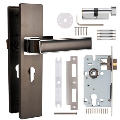 China Modern Customizable Door Handle Guaranteed Quality Price Suitable Luxury Security Door Locks Zinc Alloy Handle For Wooden Door for sale