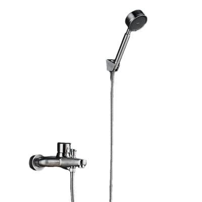 China Without Slide Bar Design Hot Water Cold Handle Bathtub Shower Mixer Luxury Hot Single Bathtub Faucet New for sale