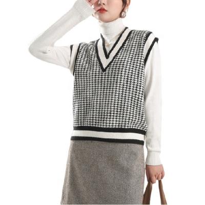 China New Autumn Fashion Black And White Striped Anti-wrinkle Spring/Sweater Vest For Women Knitwear Slim Fit Slim Jacquard Knitted Sweater Women for sale