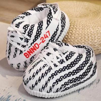 China Wholesale Cute Fun Many Different Styles Soft Comfortable Plush Bedroom Sneaker Indoor Slippers Shoes for sale