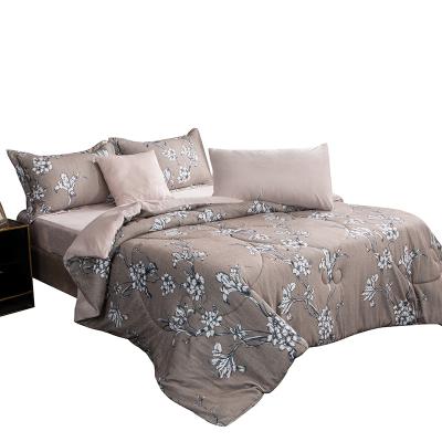 China High quality 7pcs home velevt comforter set winter use digital printing hotsale(1comforter+1fittedsheet+4Pillowcase+cushion) for sale