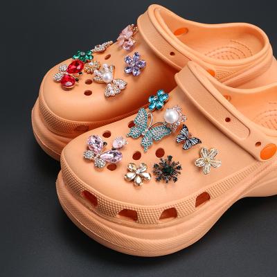 China Eco-froendly 2021 Designer Hot Selling New Style Women's Shoe Crystal Decoration Accessories Croc For Clog Charms for sale