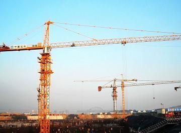 China Steel Topkit Tower Crane For Large Goods Yard / Bridges 200m , Q345B , TC7013-12 for sale