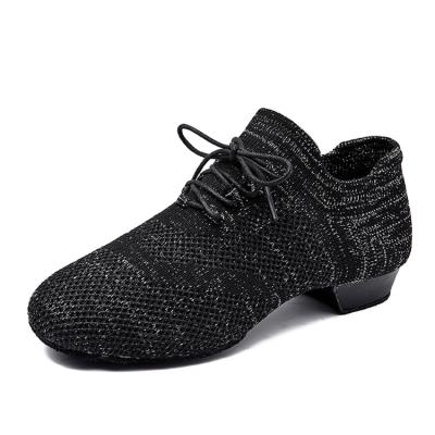 China Dance Shoes for Men and Women Fashion Mesh Breathable Latin Dance Soft-sole Shoes Mid-Heel Mid-Heel Female Latin Ballroom Dance Shoes for sale