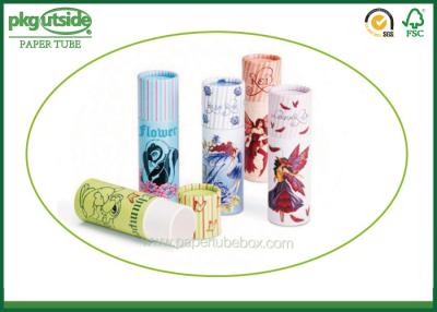 China Cosméticos que empaquetan el logotipo impreso aduana de papel de los tubos de la barra de labios impermeable en venta