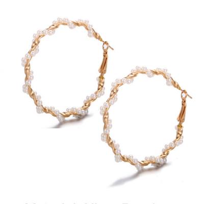 China 2020 other big circle twist pearl hoop earrings for women hot sale jewelry for female fashion earrings for sale