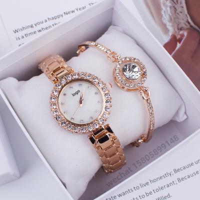 China CLASSIC Fashion Alloy 2 Pcs Bracelet And Watches Set Ladies Quartz Wristwatch With Box For Women Gift Item for sale